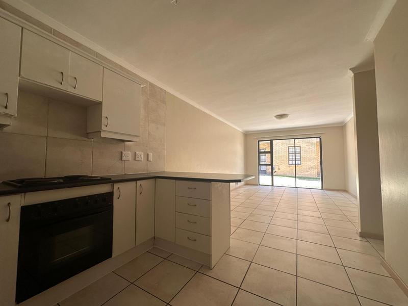 2 Bedroom Property for Sale in Gordons Bay Western Cape